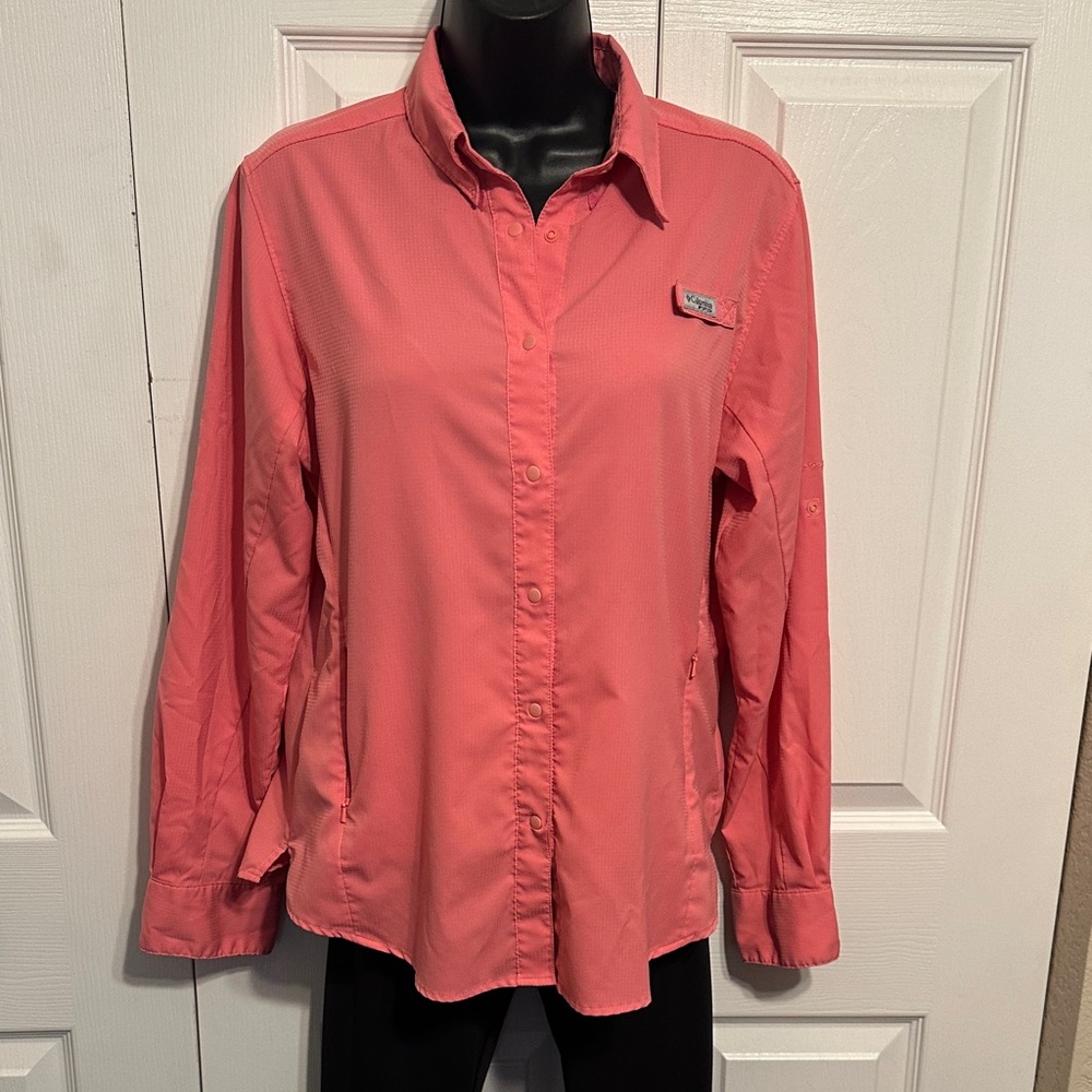 Columbia PFG Omni Shade Coral Long Sleeve Snap Button-Up Shirt - Women’s Medium